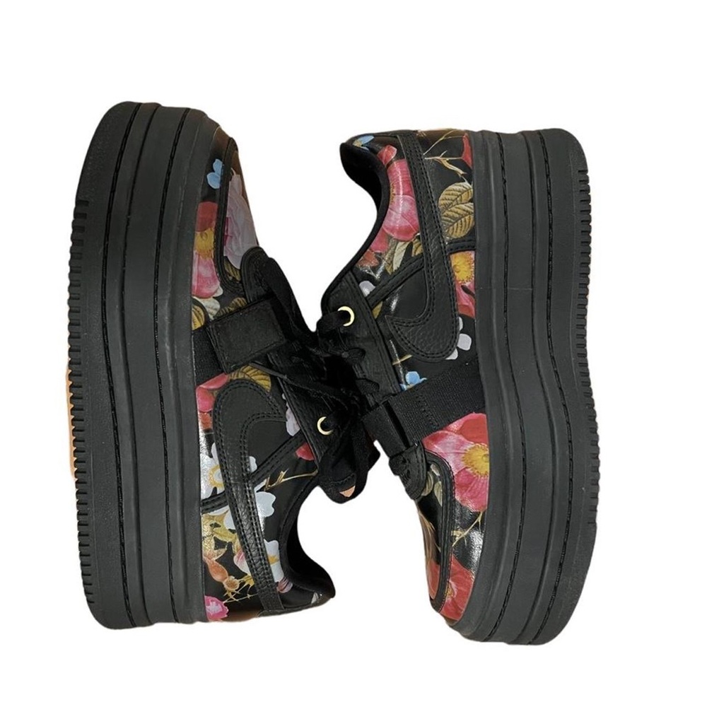 Nike Floral Vandal